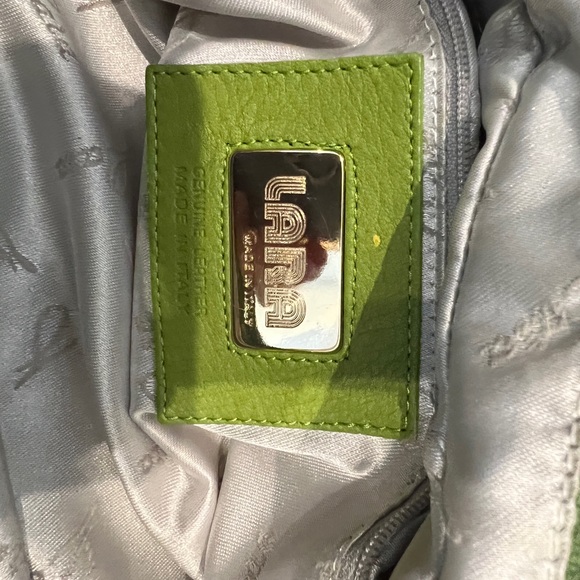 Lara Hand Bag - Gorgeous - Picture 6 of 13